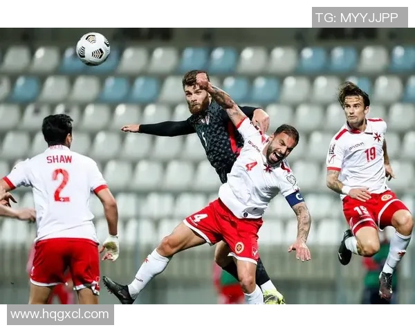 弗赖堡与门兴激战正酣比赛比分揭晓引发热议 弗赖堡与门兴激战正酣比赛比分揭晓引发热议